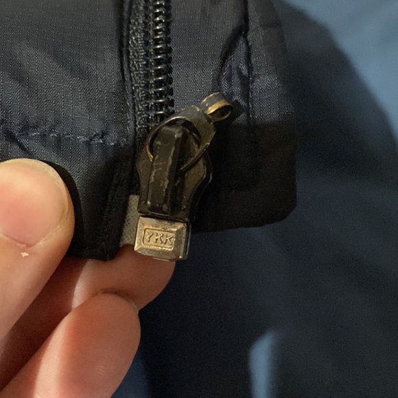 Tommy Hilfiger expedition vest for 18-24 months down filling - Picture 5 of 5